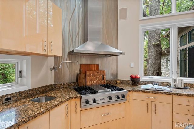 1800 W Adams Avenue, Kirkwood, MO 63122