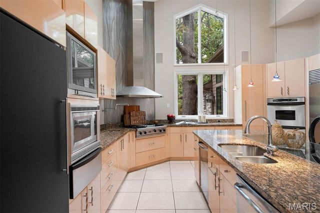 1800 W Adams Avenue, Kirkwood, MO 63122