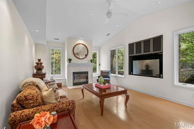 1800 W Adams Avenue, Kirkwood, MO 63122