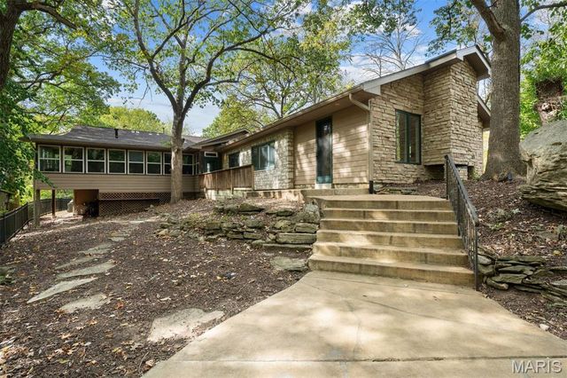 1800 W Adams Avenue, Kirkwood, MO 63122