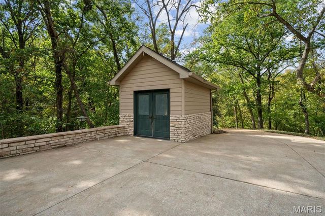 1800 W Adams Avenue, Kirkwood, MO 63122