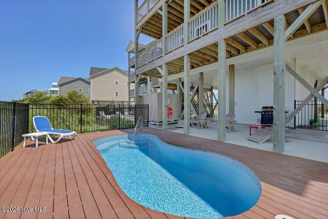 1079 New River Inlet Road, Sneads Ferry, NC 28460