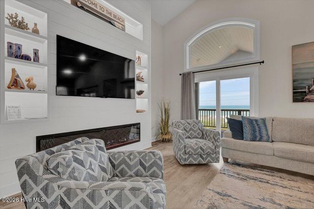 1079 New River Inlet Road, Sneads Ferry, NC 28460