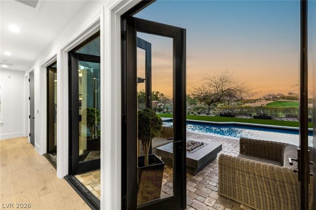 1549 Foothills Village Drive, Henderson, NV 89012