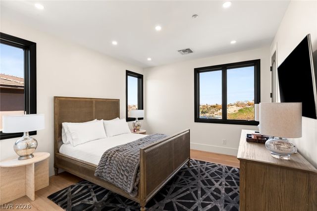 1549 Foothills Village Drive, Henderson, NV 89012