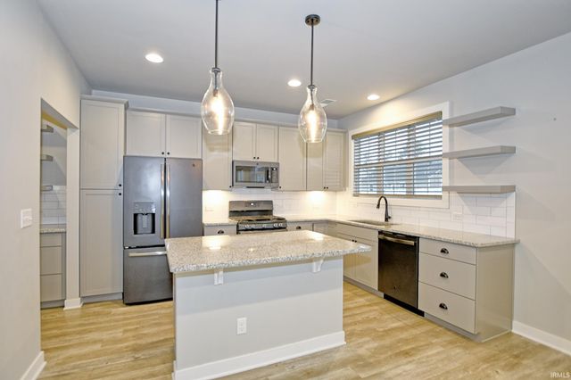 2804 Kincheloe Court, Evansville, IN 47725