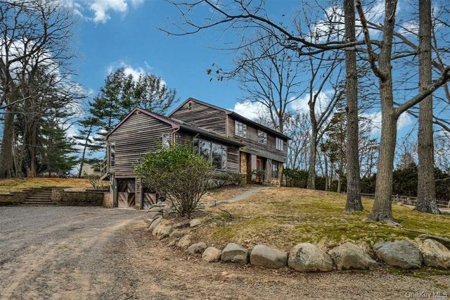 36 Bevin Road, Northport, NY 11768