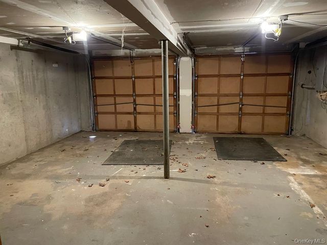 36 Bevin Road, Northport, NY 11768