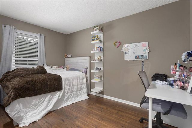 11312 W 77th Street, Shawnee, KS 66214
