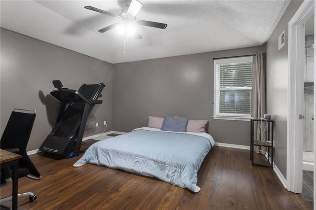 11312 W 77th Street, Shawnee, KS 66214