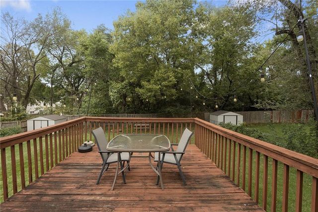 11312 W 77th Street, Shawnee, KS 66214