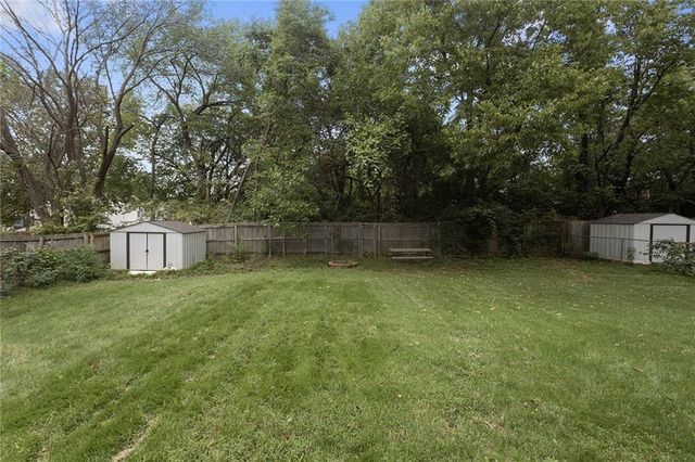 11312 W 77th Street, Shawnee, KS 66214