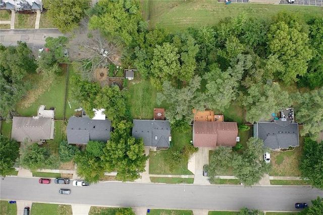 11312 W 77th Street, Shawnee, KS 66214