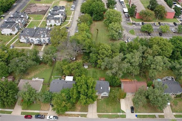 11312 W 77th Street, Shawnee, KS 66214
