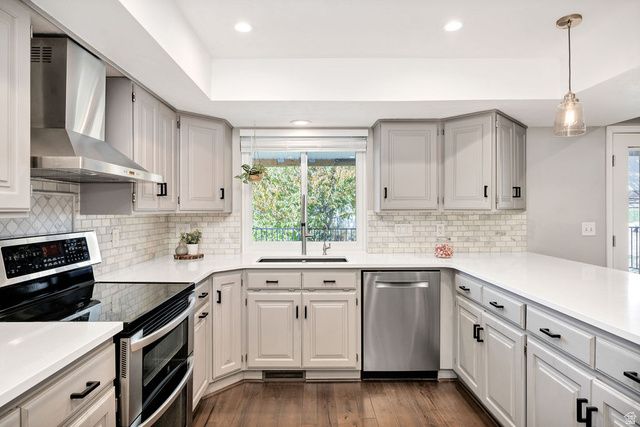 2009 N 150 E, Centerville, UT 84014