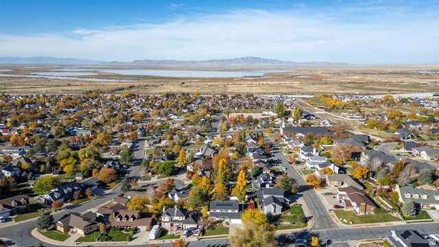 2009 N 150 E, Centerville, UT 84014