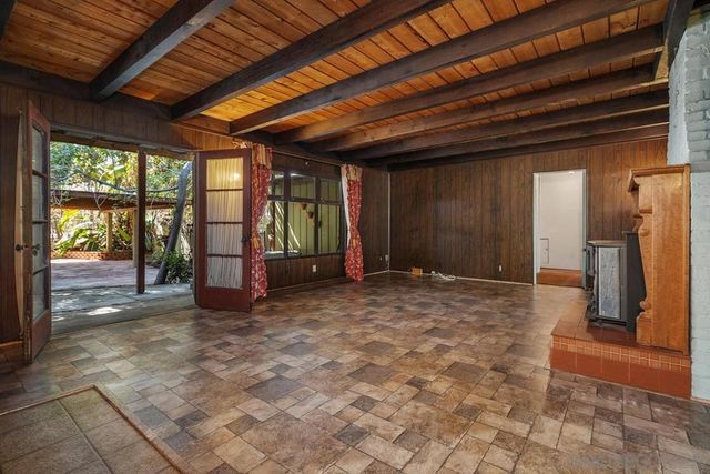 9131 Madison Ave, La Mesa, CA 91941