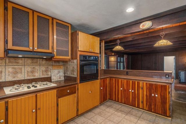 9131 Madison Ave, La Mesa, CA 91941