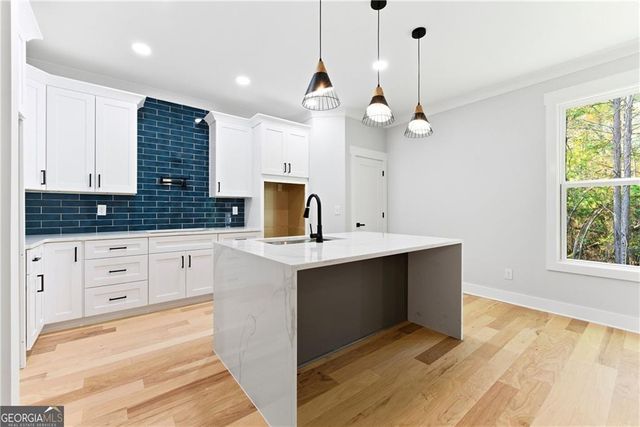 216 Galway Lane, Hampton, GA 30228