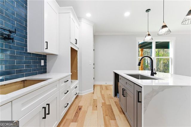 216 Galway Lane, Hampton, GA 30228