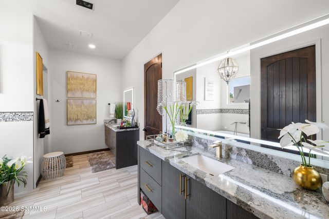 1384 San Bonifacio Arc, Las Cruces, NM 88005