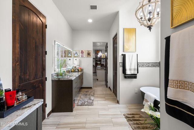 1384 San Bonifacio Arc, Las Cruces, NM 88005