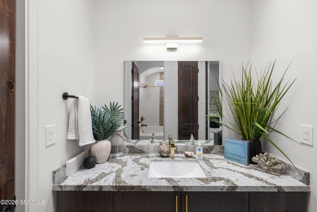1384 San Bonifacio Arc, Las Cruces, NM 88005