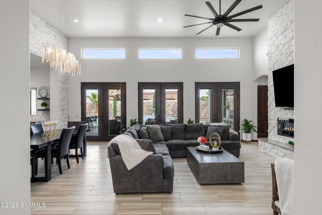 1384 San Bonifacio Arc, Las Cruces, NM 88005