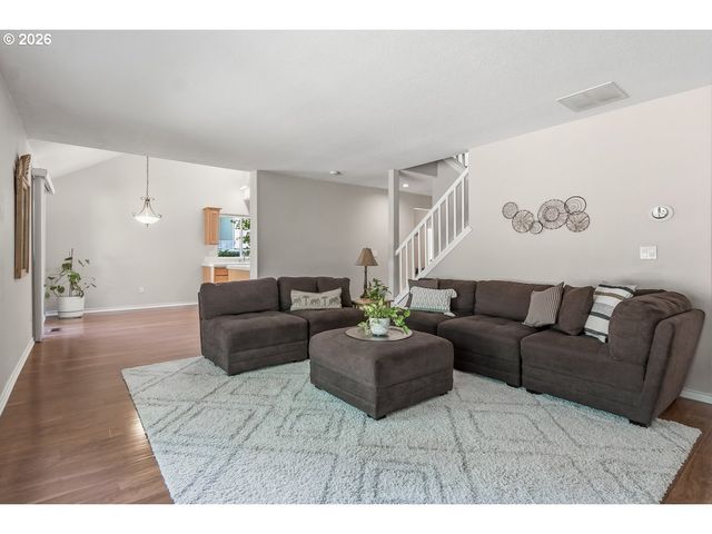 17311 Nw REINDEER Dr, Portland, OR 97229