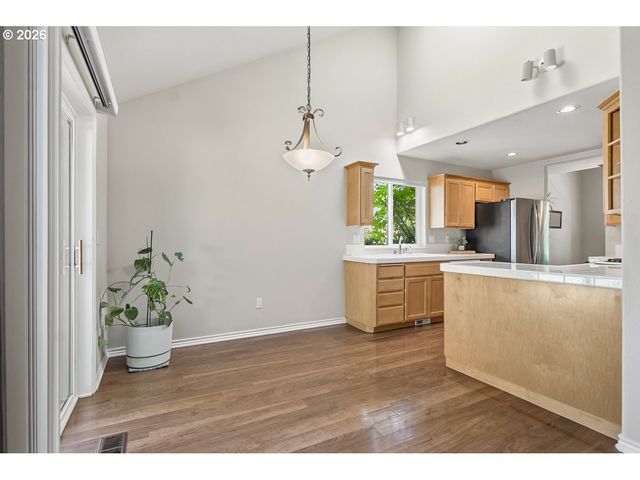 17311 Nw REINDEER Dr, Portland, OR 97229