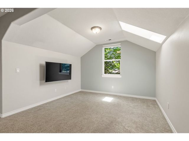 17311 Nw REINDEER Dr, Portland, OR 97229