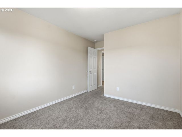 17311 Nw REINDEER Dr, Portland, OR 97229