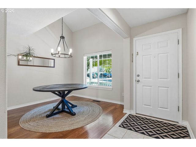 17311 Nw REINDEER Dr, Portland, OR 97229
