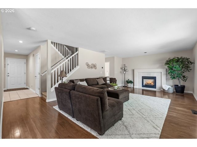 17311 Nw REINDEER Dr, Portland, OR 97229