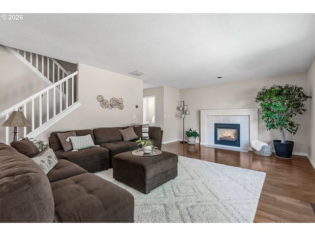 17311 Nw REINDEER Dr, Portland, OR 97229