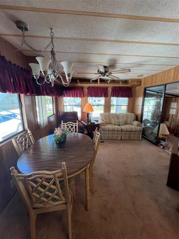 6494 SE 54th Ln, Okeechobee, FL 34974