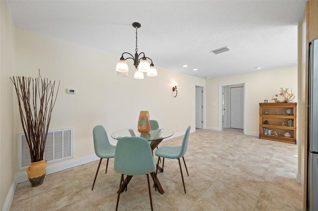 4372 46TH AVENUE S, St Petersburg, FL 33711