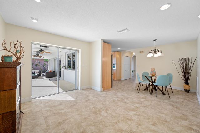 4372 46TH AVENUE S, St Petersburg, FL 33711