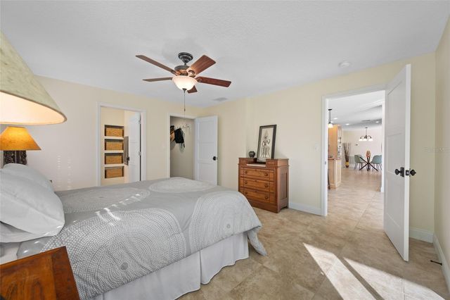 4372 46TH AVENUE S, St Petersburg, FL 33711