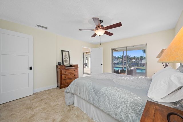 4372 46TH AVENUE S, St Petersburg, FL 33711