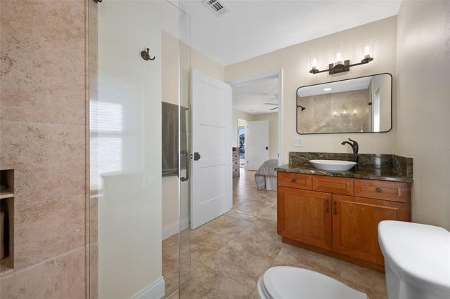 4372 46TH AVENUE S, St Petersburg, FL 33711