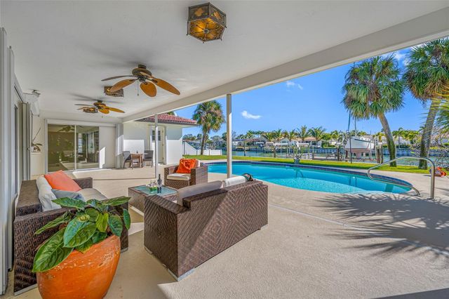 4372 46TH AVENUE S, St Petersburg, FL 33711