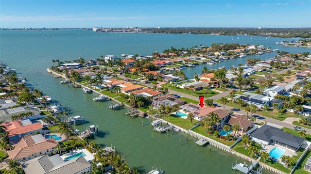 4372 46TH AVENUE S, St Petersburg, FL 33711