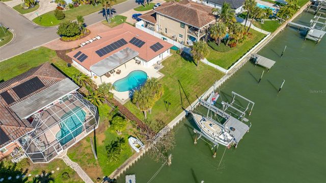 4372 46TH AVENUE S, St Petersburg, FL 33711