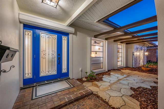 4372 46TH AVENUE S, St Petersburg, FL 33711