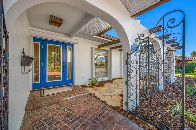 4372 46TH AVENUE S, St Petersburg, FL 33711