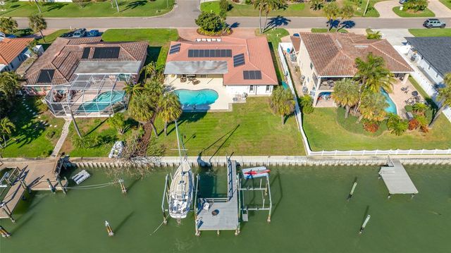 4372 46TH AVENUE S, St Petersburg, FL 33711