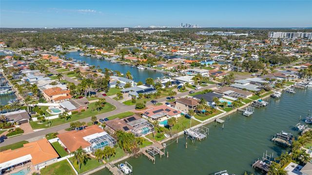 4372 46TH AVENUE S, St Petersburg, FL 33711