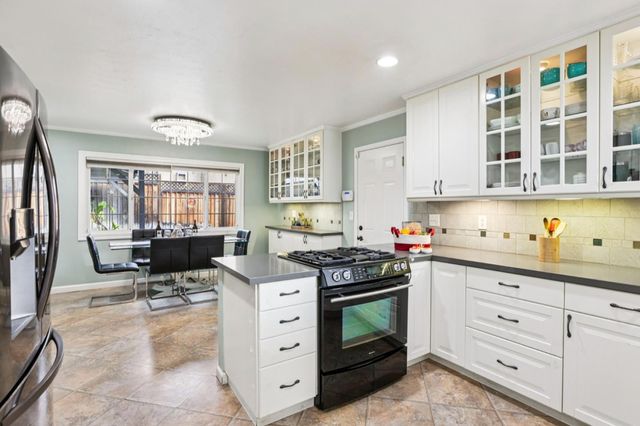 3272 Vistamont Drive, San Jose, CA 95118