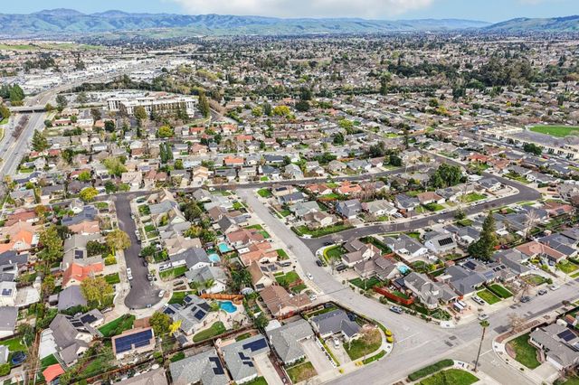 3272 Vistamont Drive, San Jose, CA 95118